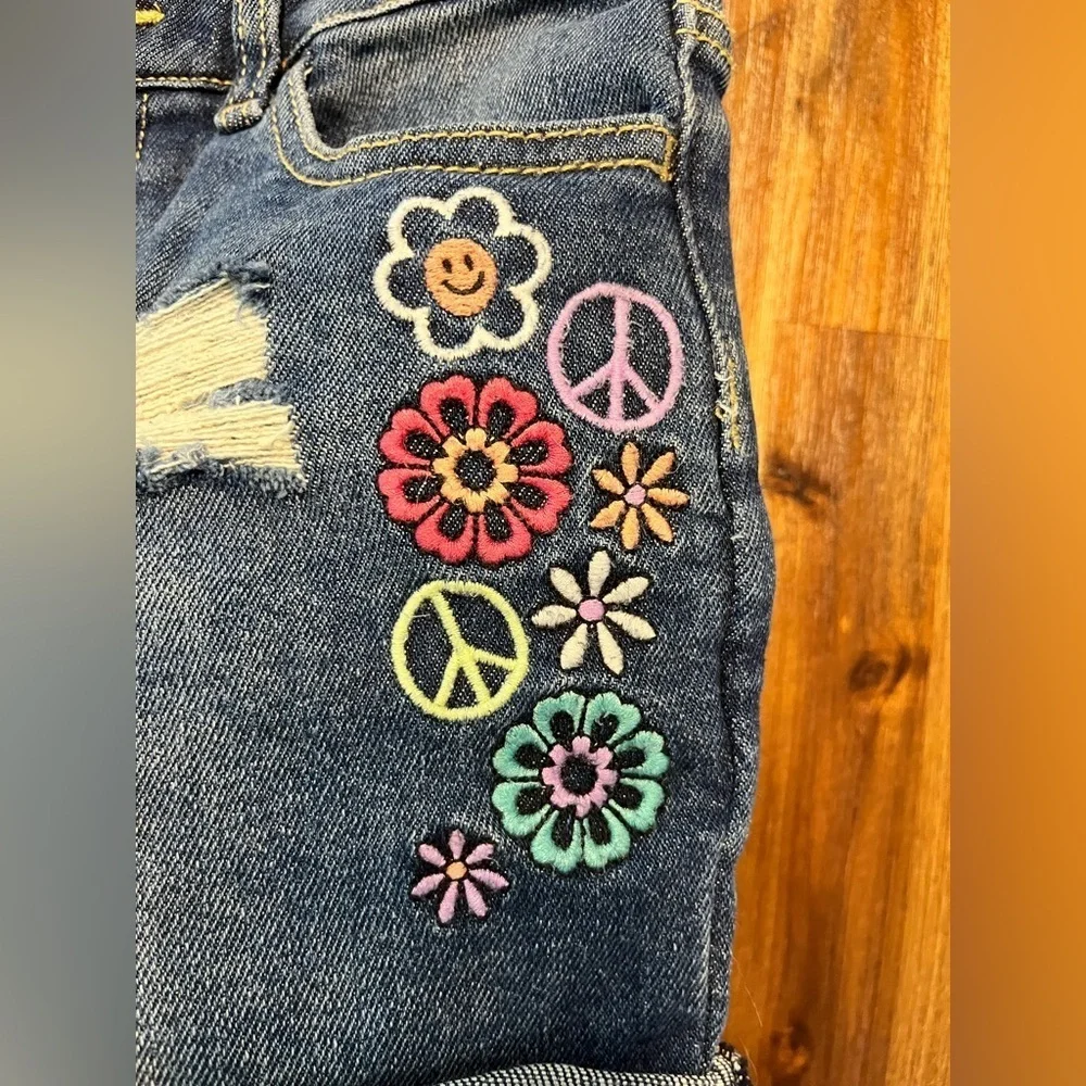 Justice Girl's Mini Mom Embroidered Distressed Denim Jean Shorts Size 10 NEW